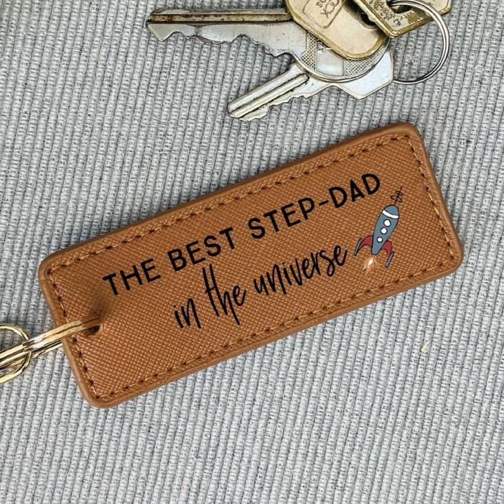Personalized Stepdad Faux Leather Keyring: Rocket Design