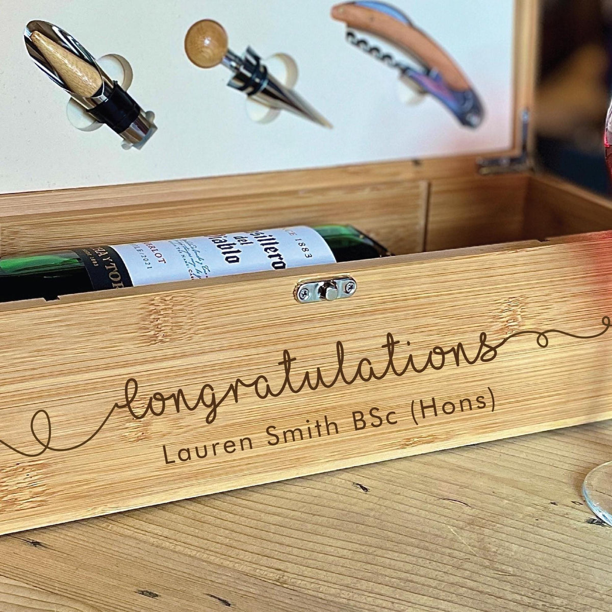 Congratulations Graduation Wine Bottle Gift Set